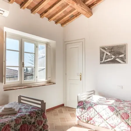 Apartment Cenami With Big Pool